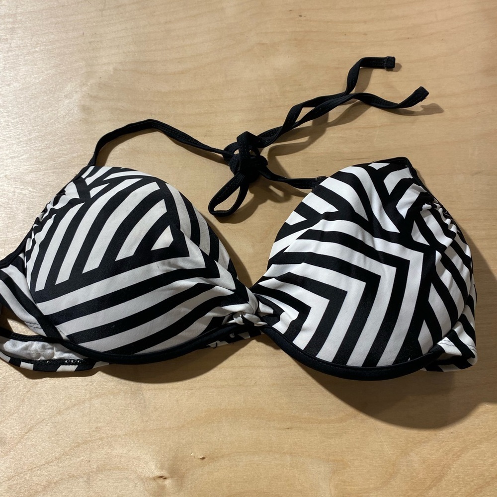 Tahiti Black and White Striped Bikini Top Size Large (AL)